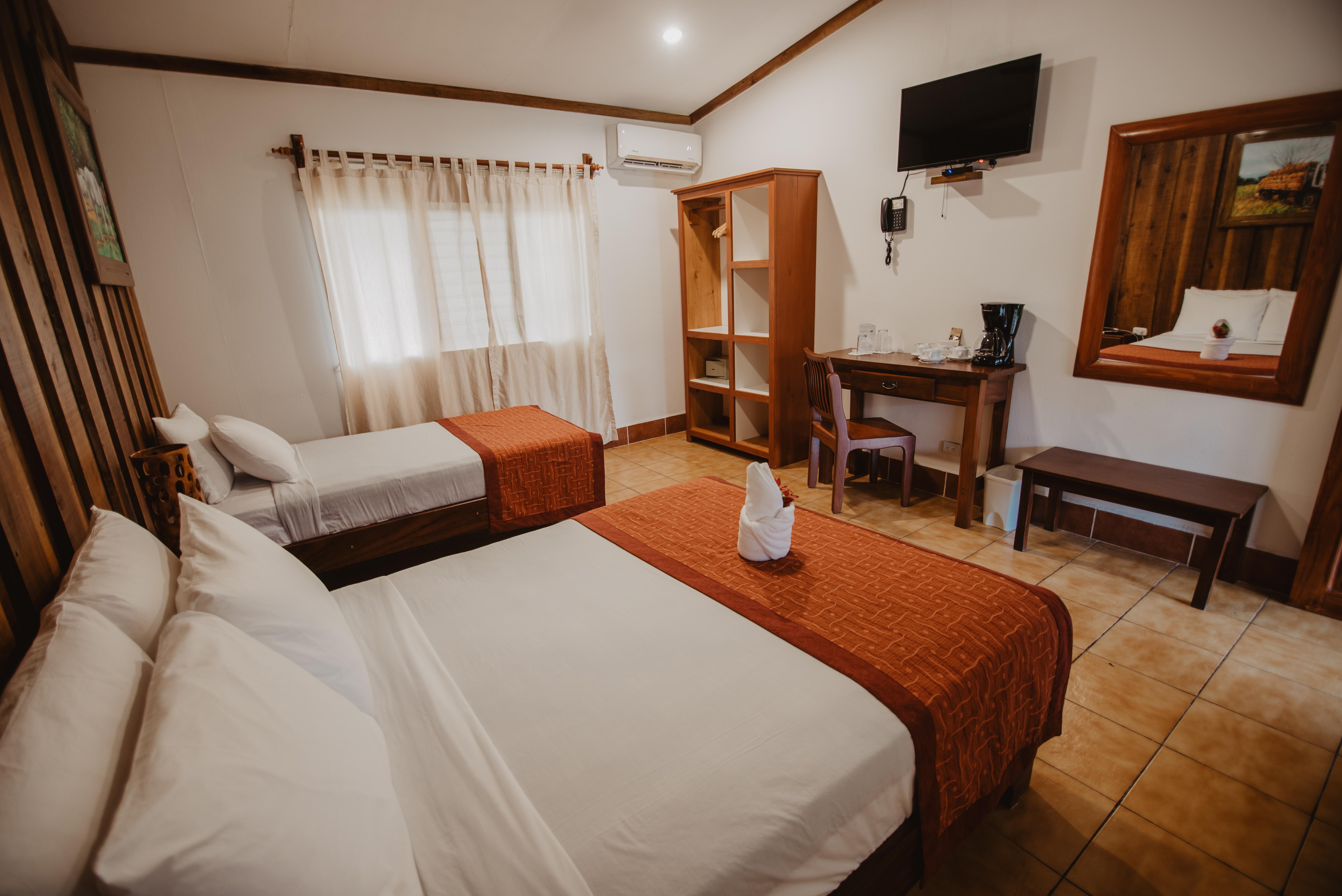 Hacienda Guachipelin Volcano Ranch Hotel & Hot Springs Либерия Екстериор снимка