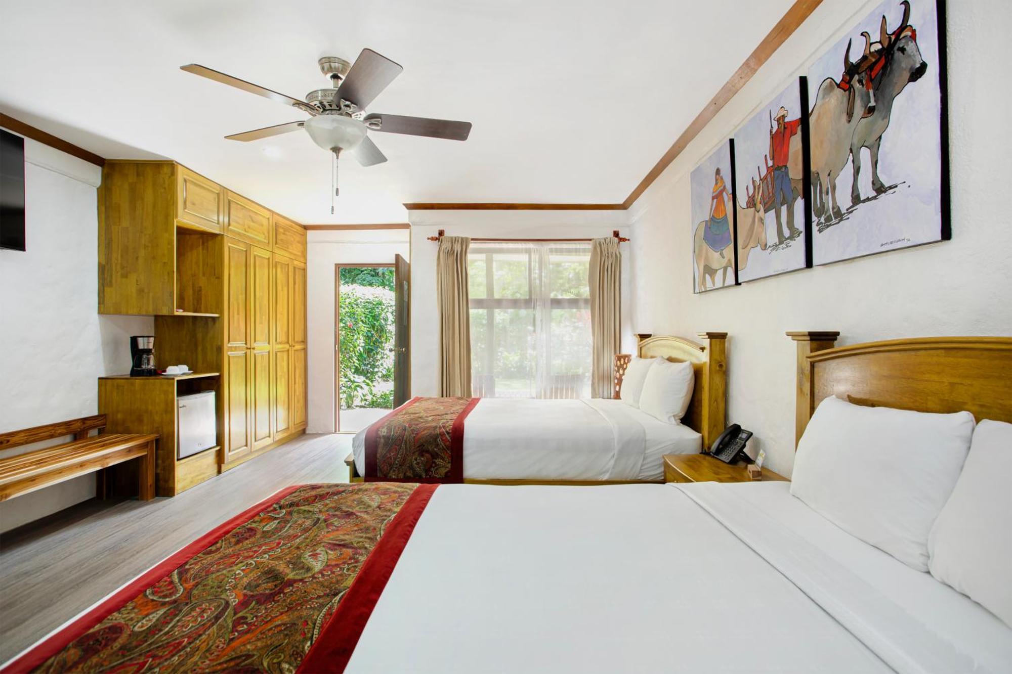 Hacienda Guachipelin Volcano Ranch Hotel & Hot Springs Либерия Екстериор снимка