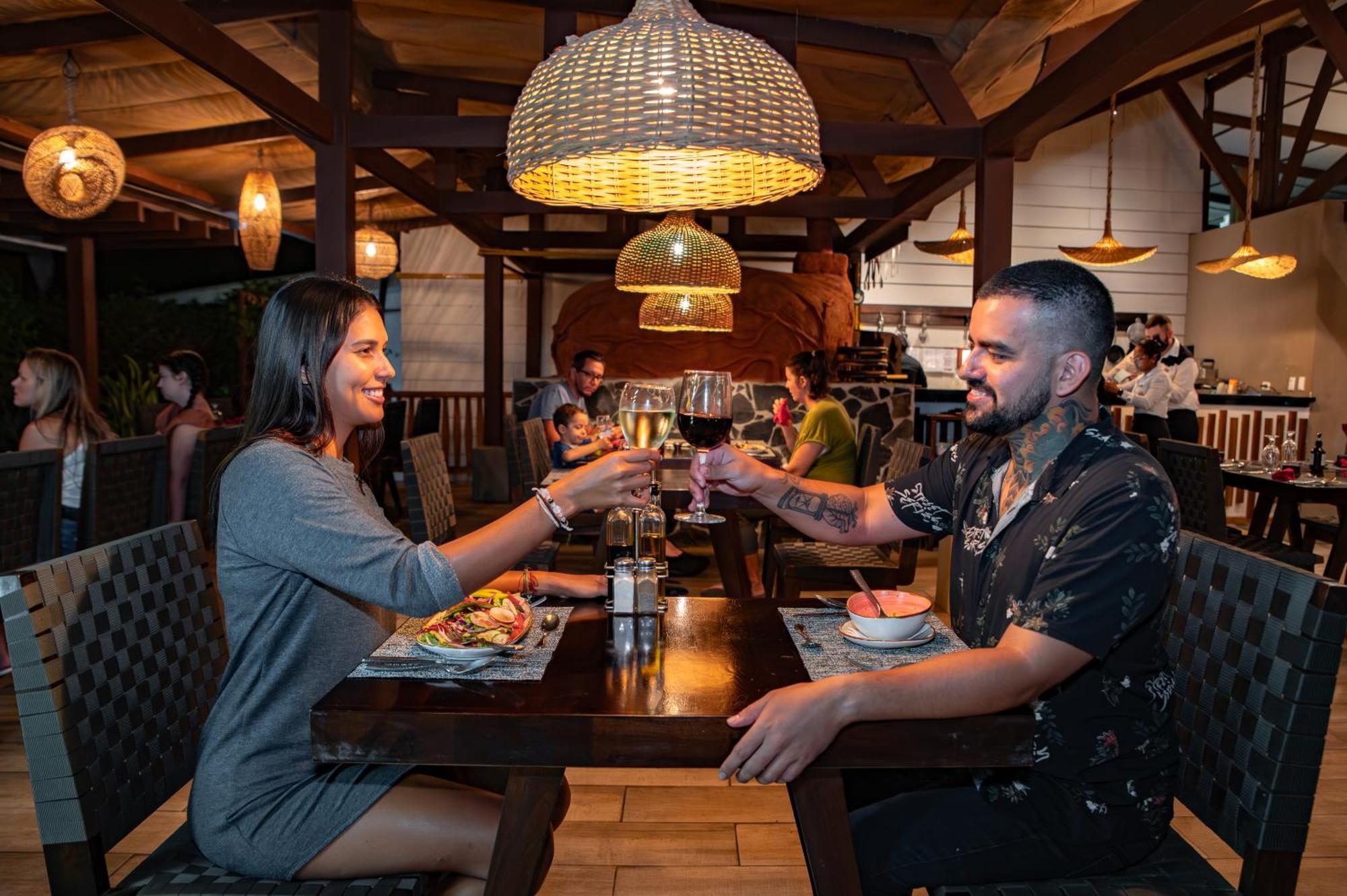 Hacienda Guachipelin Volcano Ranch Hotel & Hot Springs Либерия Екстериор снимка
